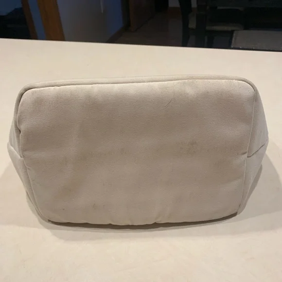 lululemon athletica Cream Lunch Bag - Picture 6 of 9